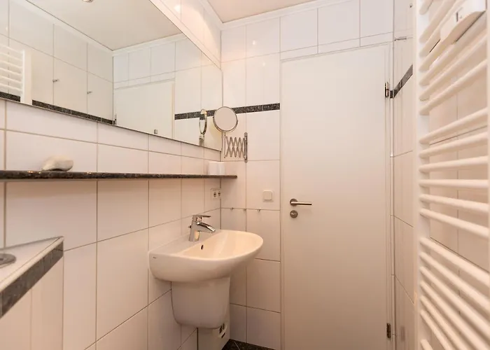 Апартаменты Lord Nelson 303 Куксхафен